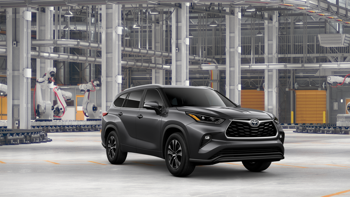 2025 Toyota Highlander XLE photo 15