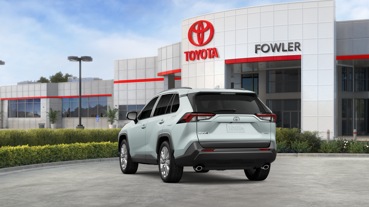 2025 Toyota RAV4 XLE Premium photo 4