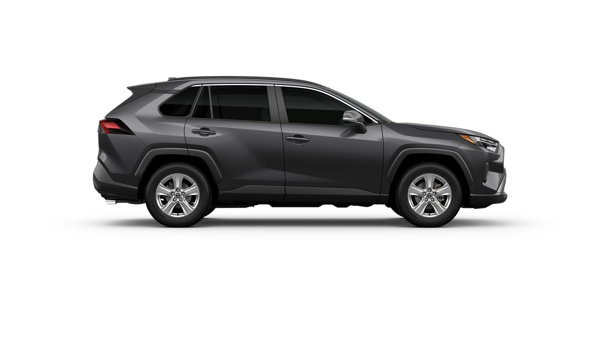 2025 Toyota RAV4 XLE photo 17