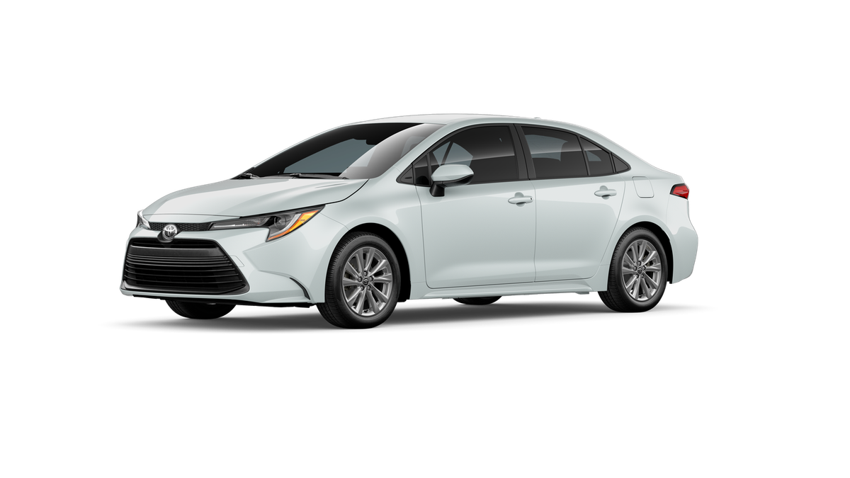 New 2026 Wind Chill Pearl <sup>1</sup> Toyota  LE image 3