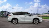 New 2026 Toyota Highlander Hybrid SUV