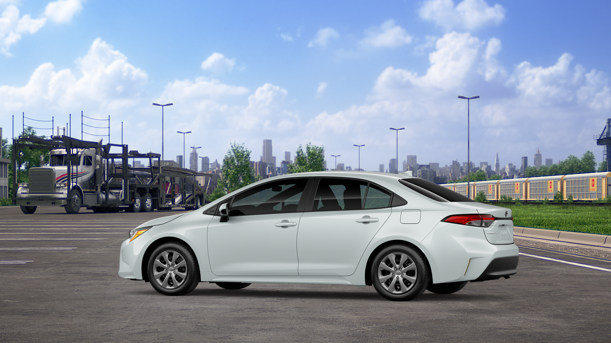 2026 Toyota Corolla LE photo 7
