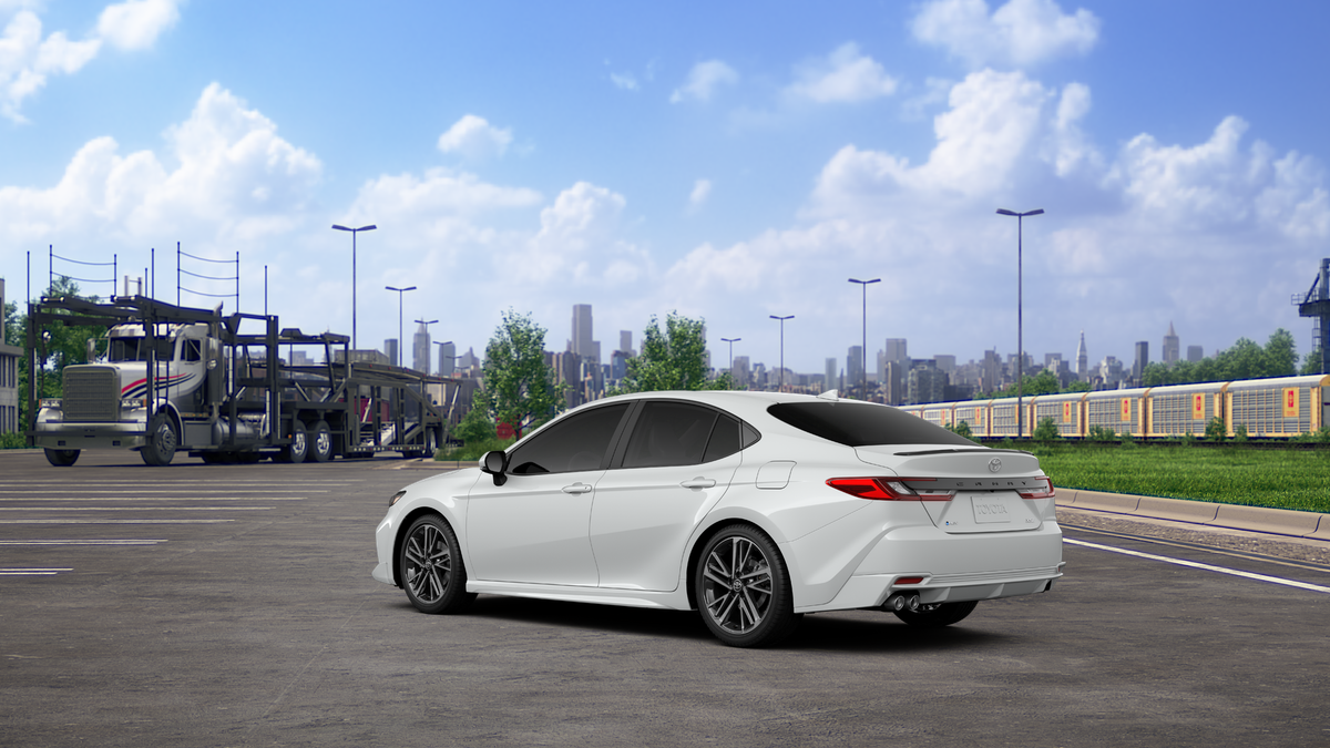 New 2027 Wind Chill Pearl <sup>1</sup> Toyota  XSE image 8