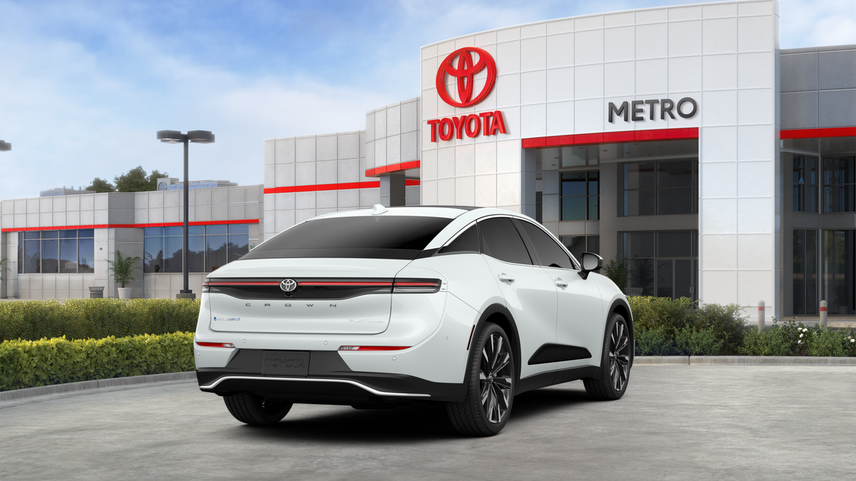 New 2026 Oxygen White <sup>1</sup> Toyota  Platinum image 11