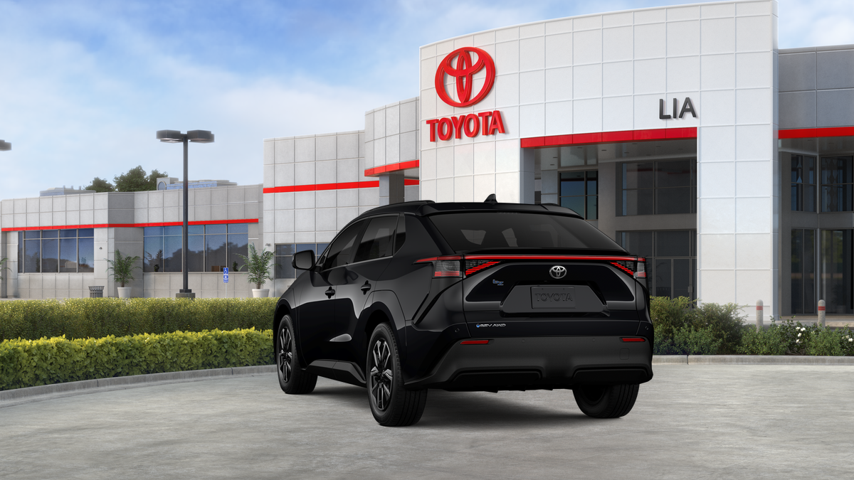2026 Toyota bZ XLE - Photo 9