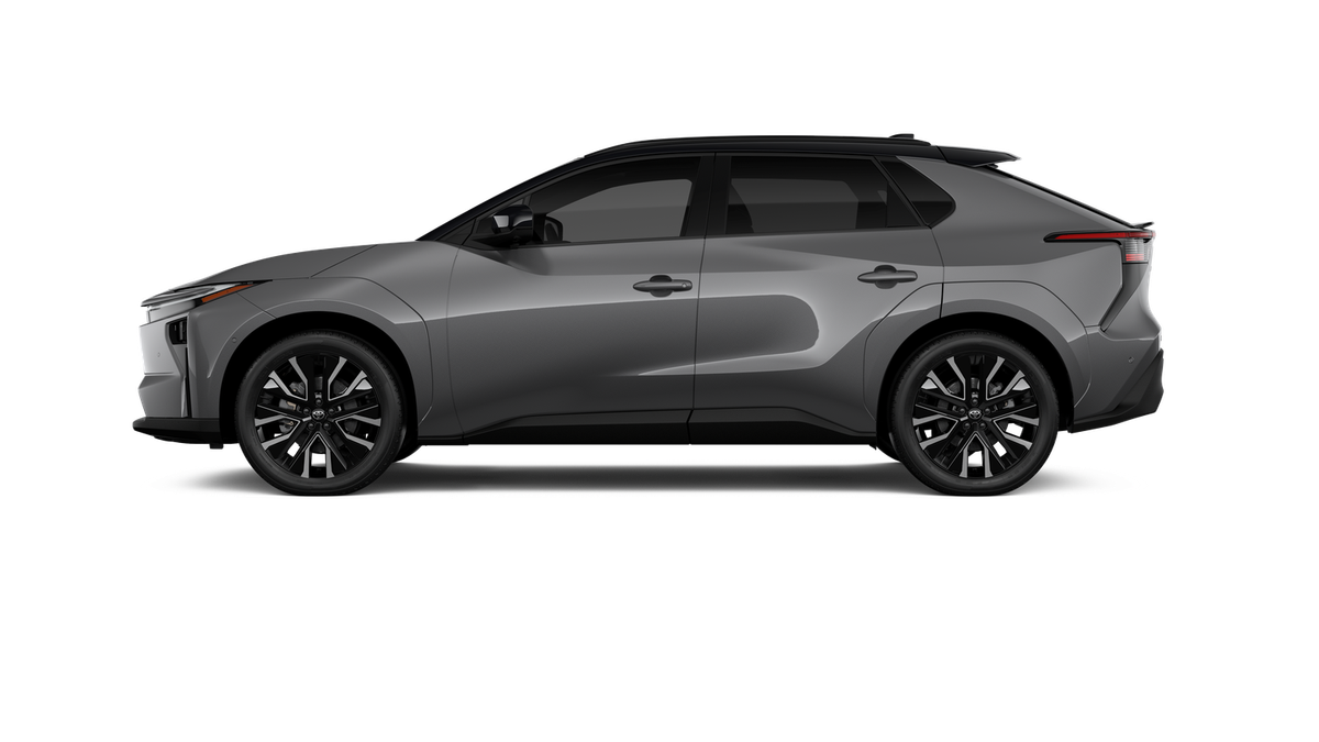 New 2026 Heavy Metal with Midnight Black Metallic roof <sup>1</sup> Toyota  Limited image 6
