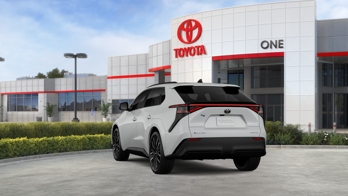 New 2026 Wind Chill Pearl <sup>1</sup> Toyota  Limited image 41