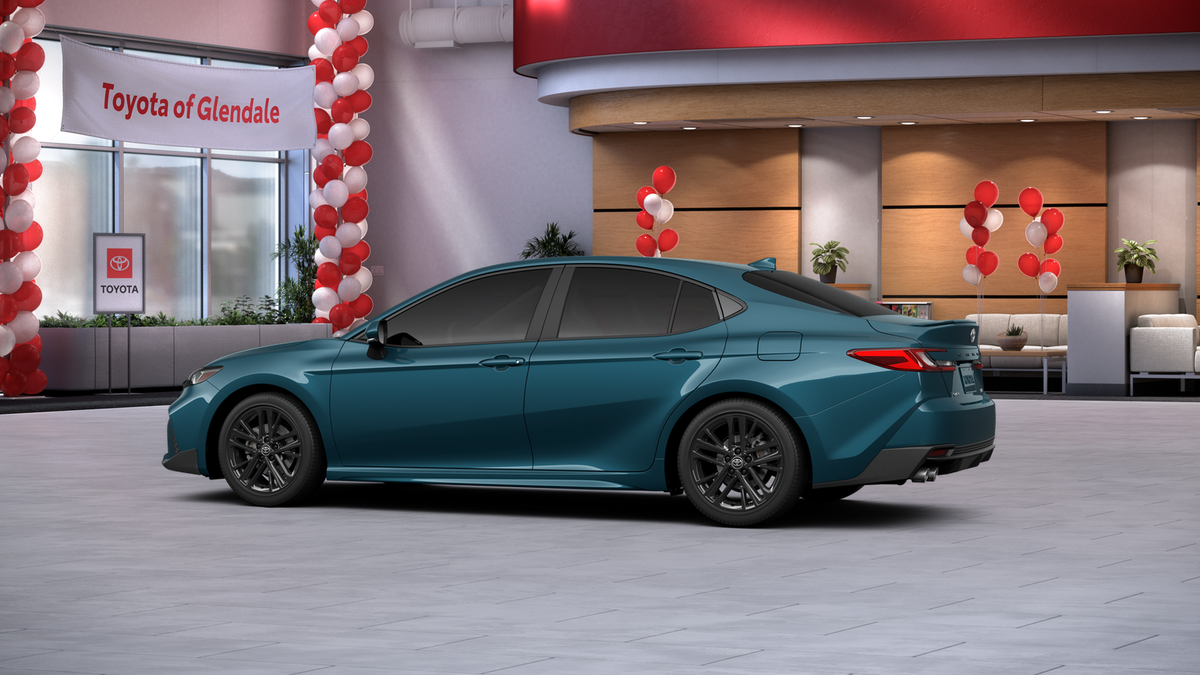 2026 Toyota Camry SE photo 4