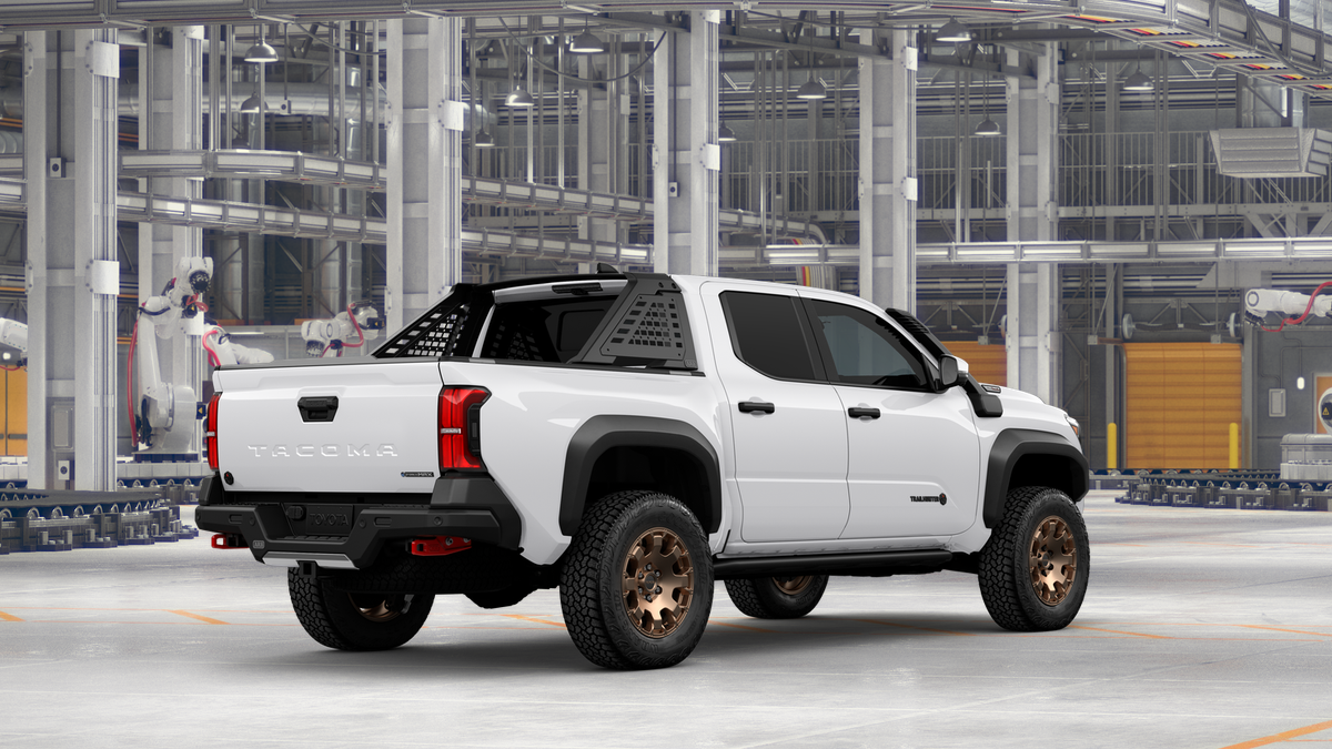 2025 Toyota Tacoma Trailhunter Double Cab photo 12