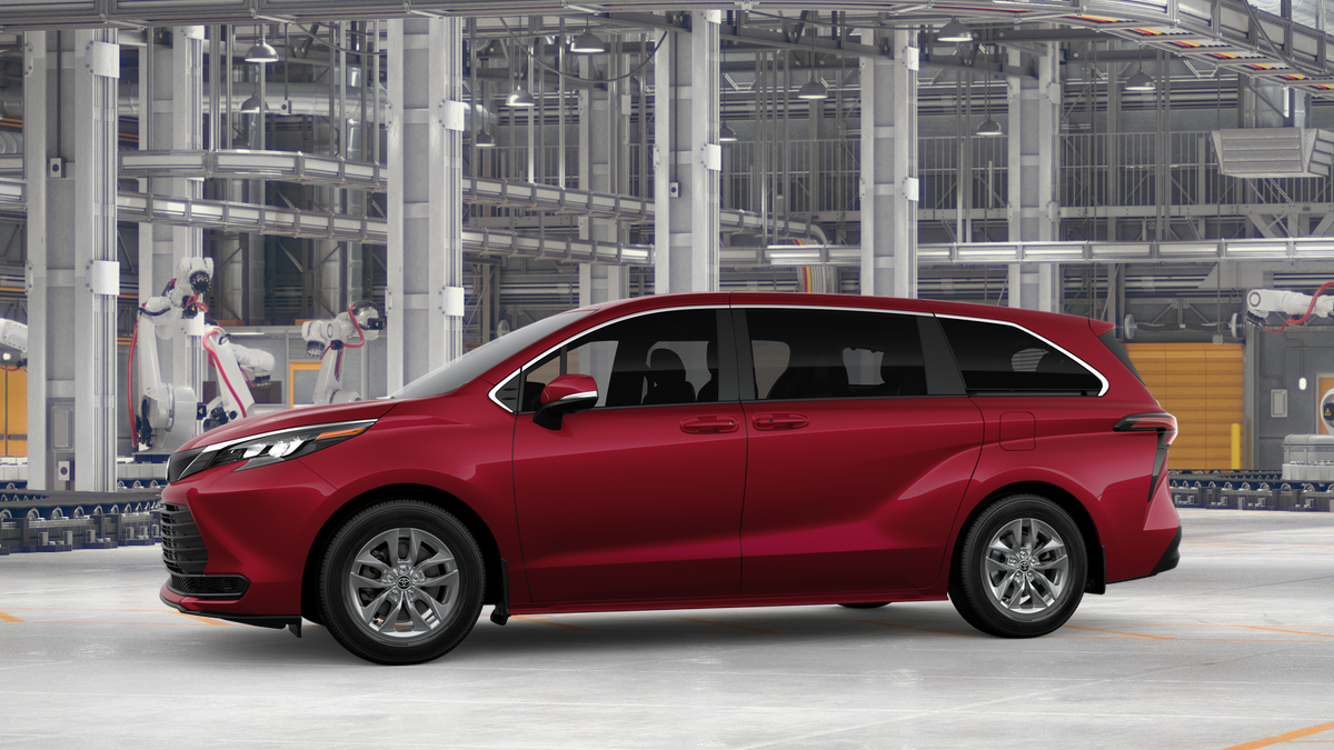 New 2026 Ruby Flare Pearl <sup>1</sup> Toyota  LE image 5