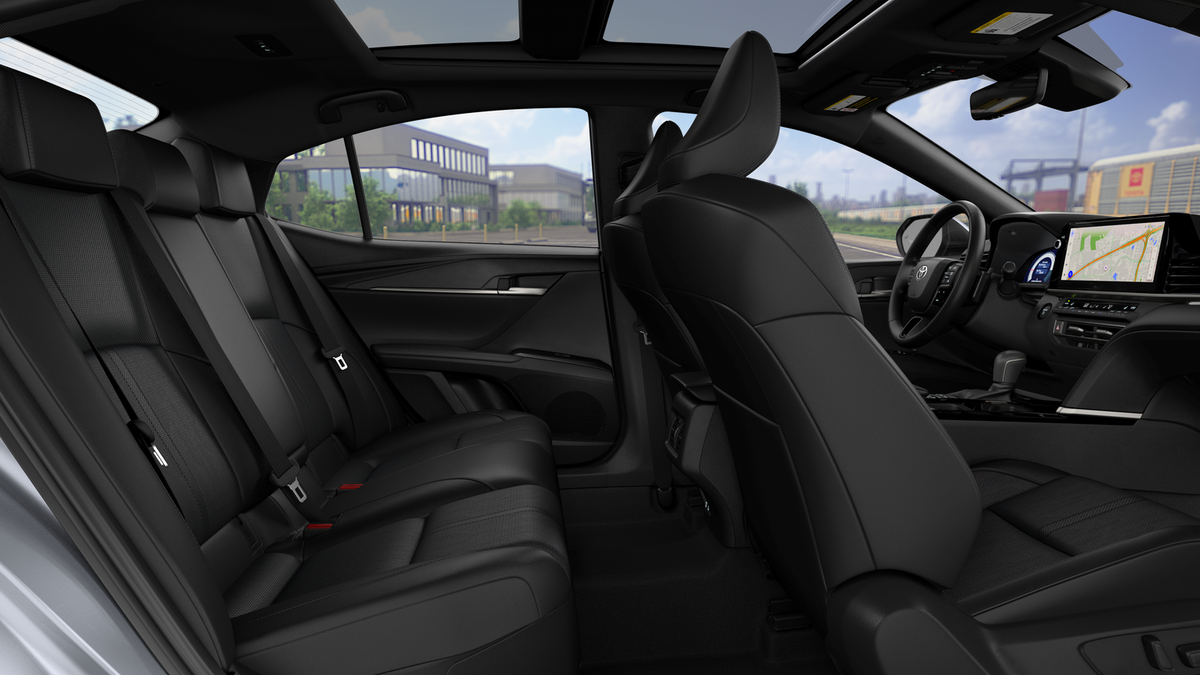 New 2026 Ocean Gem with Midnight Black Metallic roof <sup>1</sup> Toyota  XSE AWD image 2