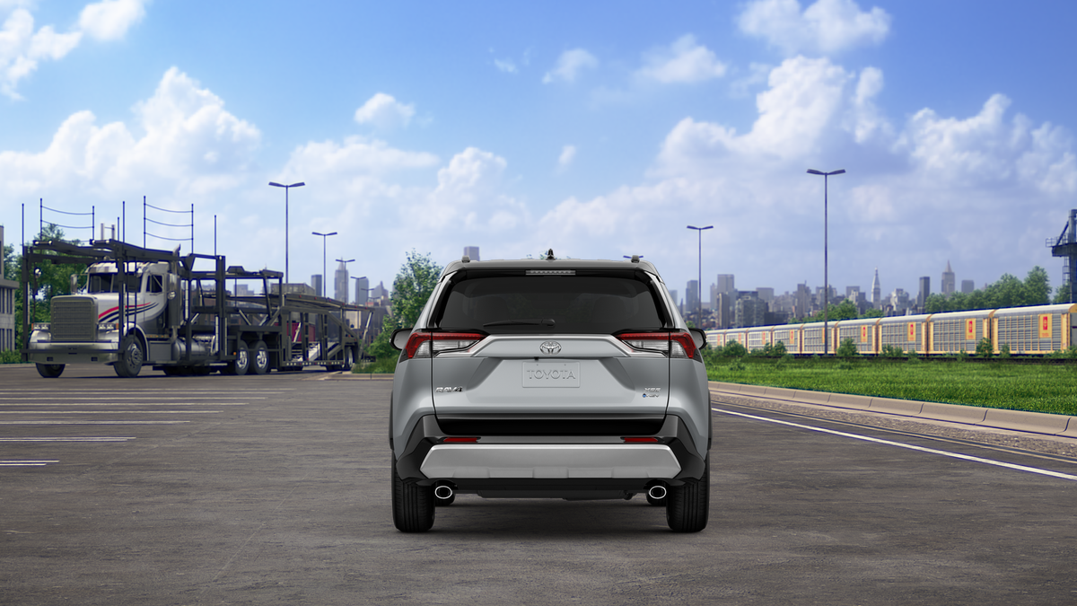 2025 Toyota RAV4 Hybrid XSE photo 8