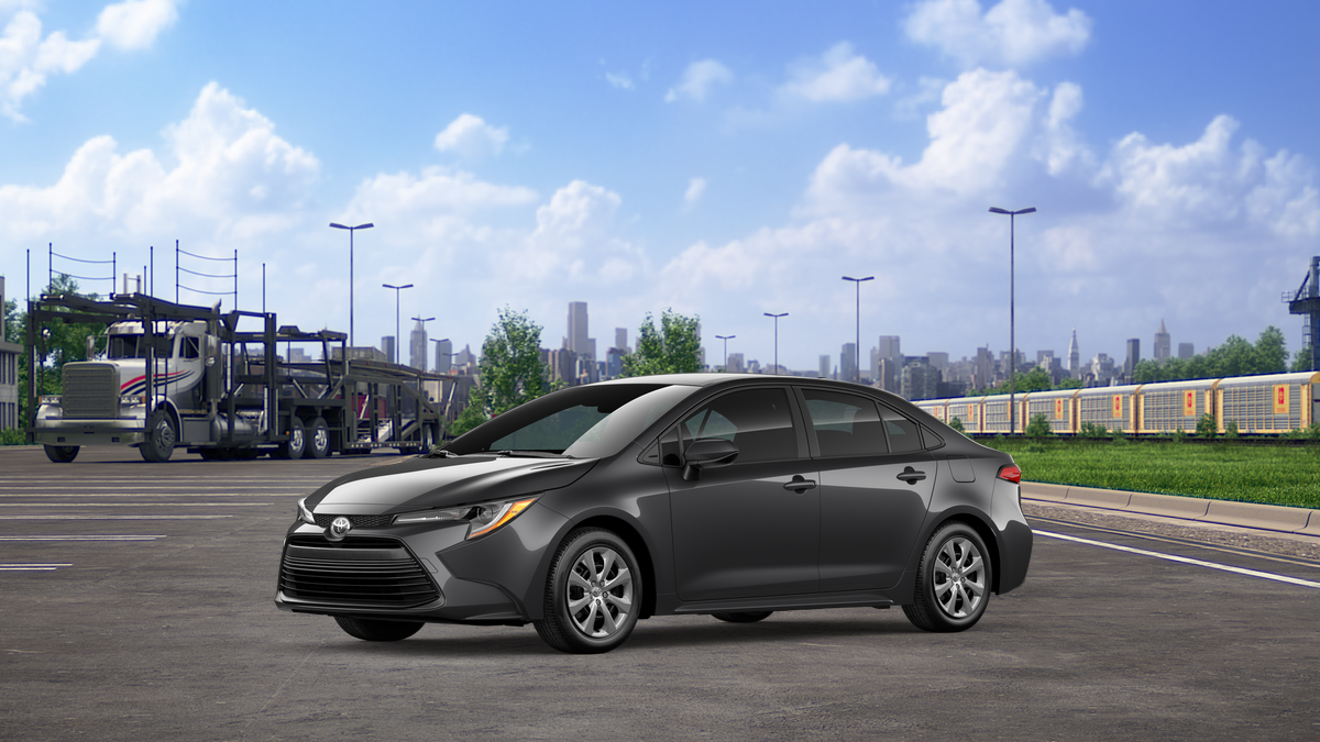 2026 Toyota Corolla LE photo 4