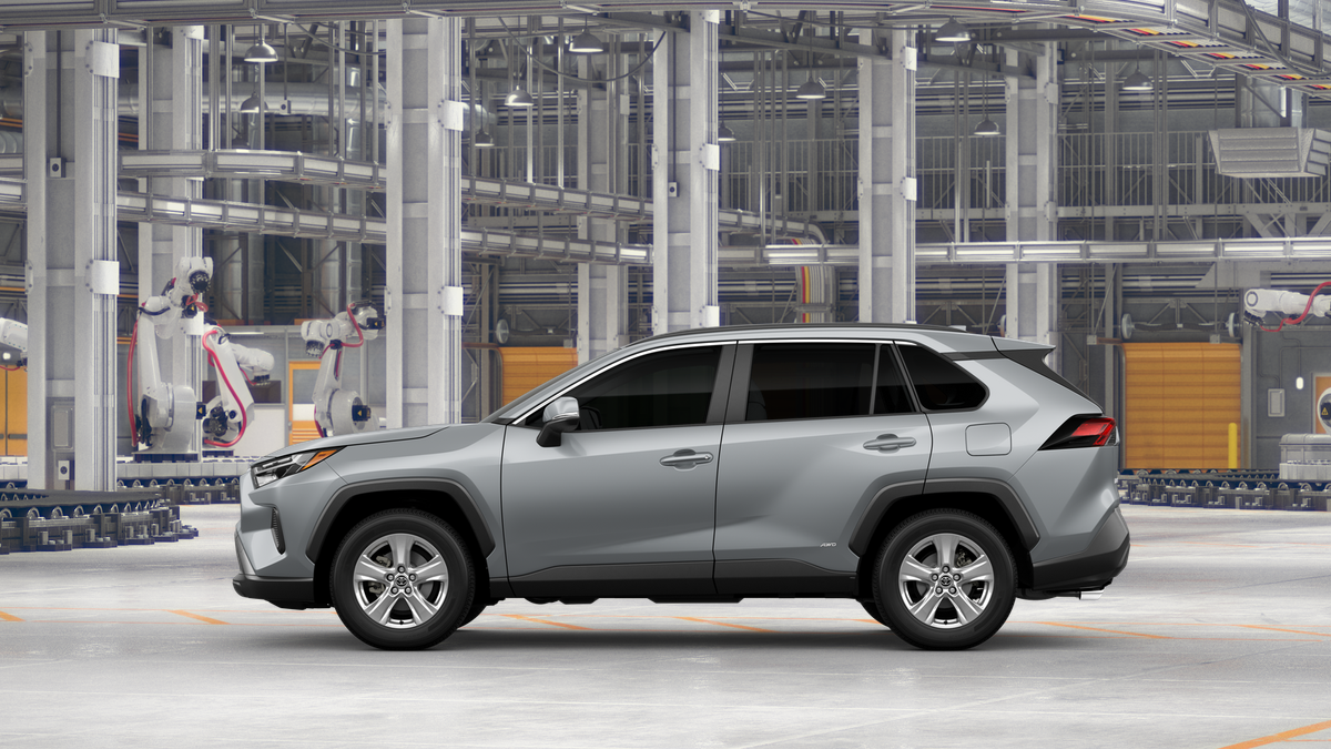 2025 Toyota RAV4 Hybrid XLE photo 5