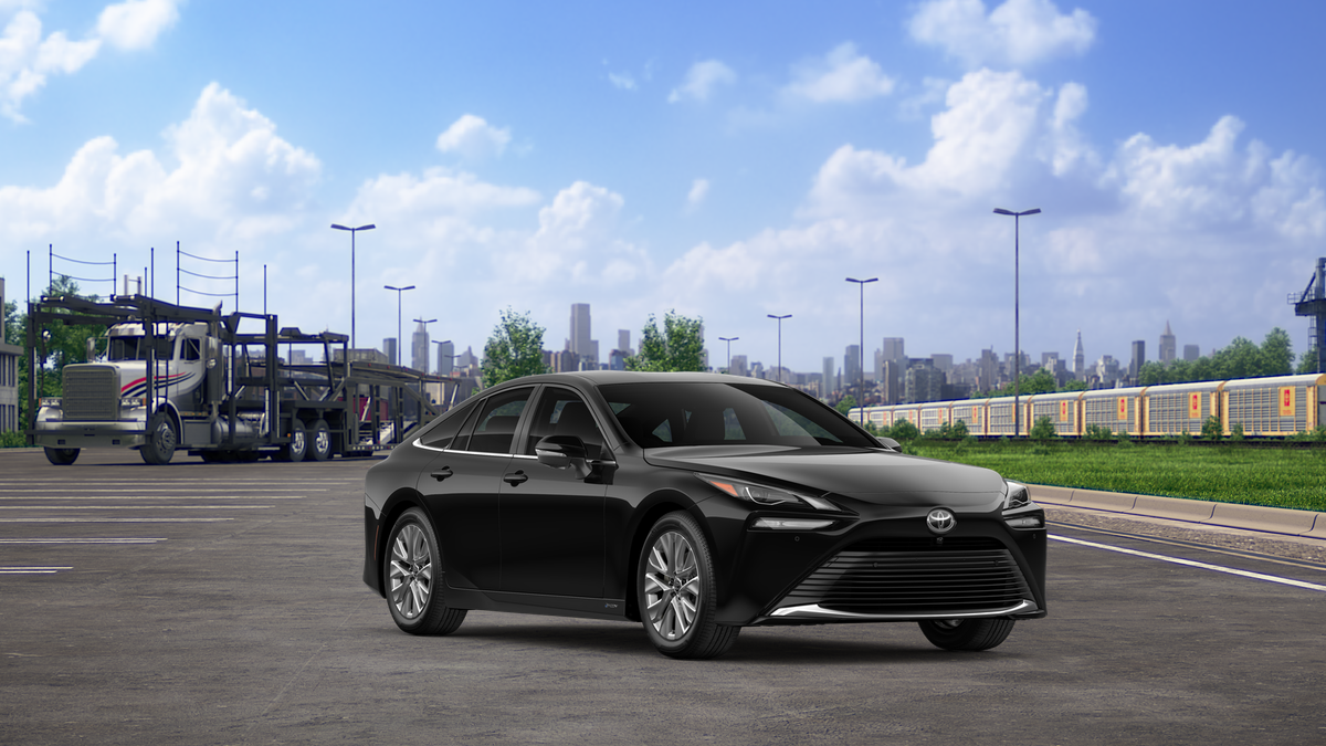 2025 Toyota Mirai XLE photo 15