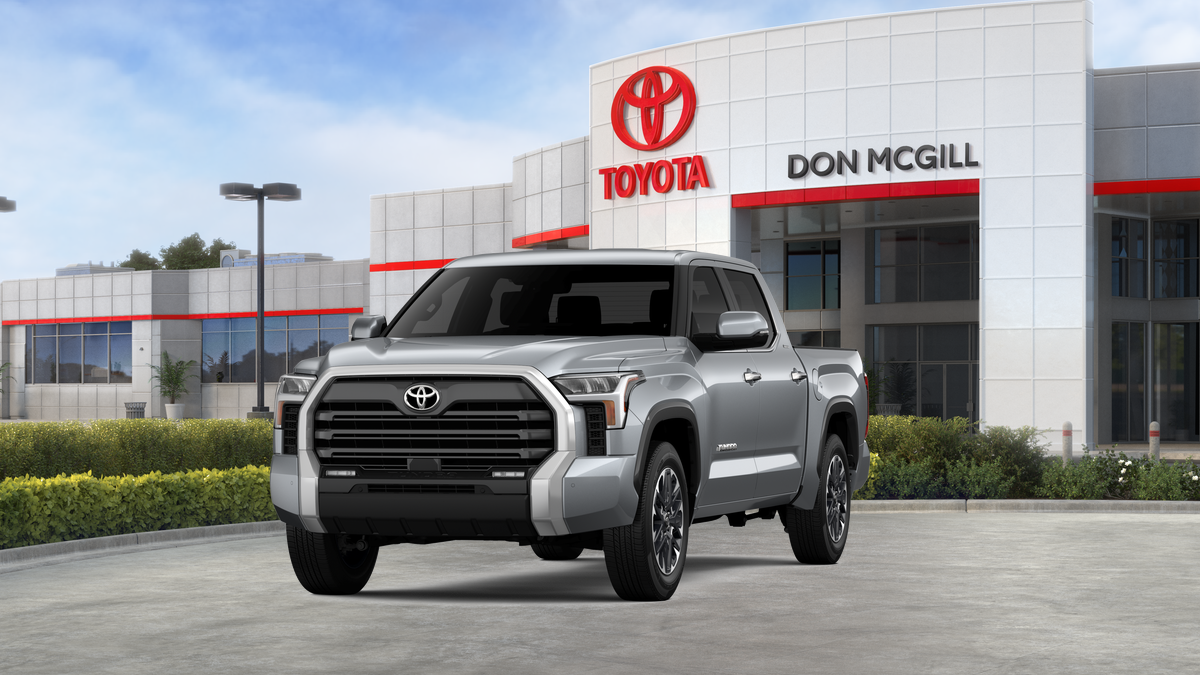 2026 Toyota Tundra Limited CrewMax photo 3