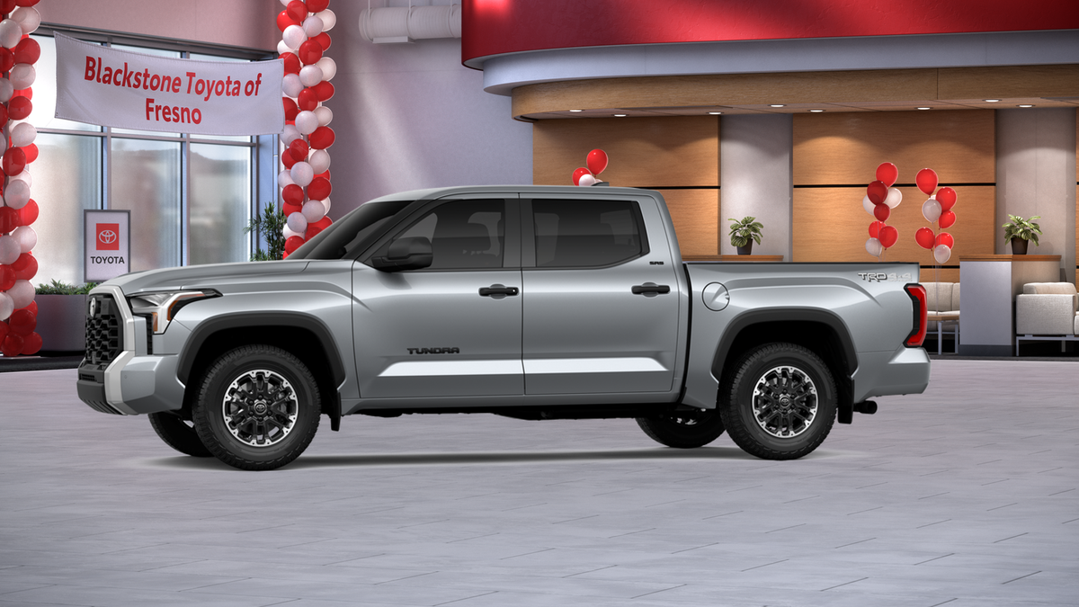2026 Toyota Tundra SR5 CrewMax photo 3