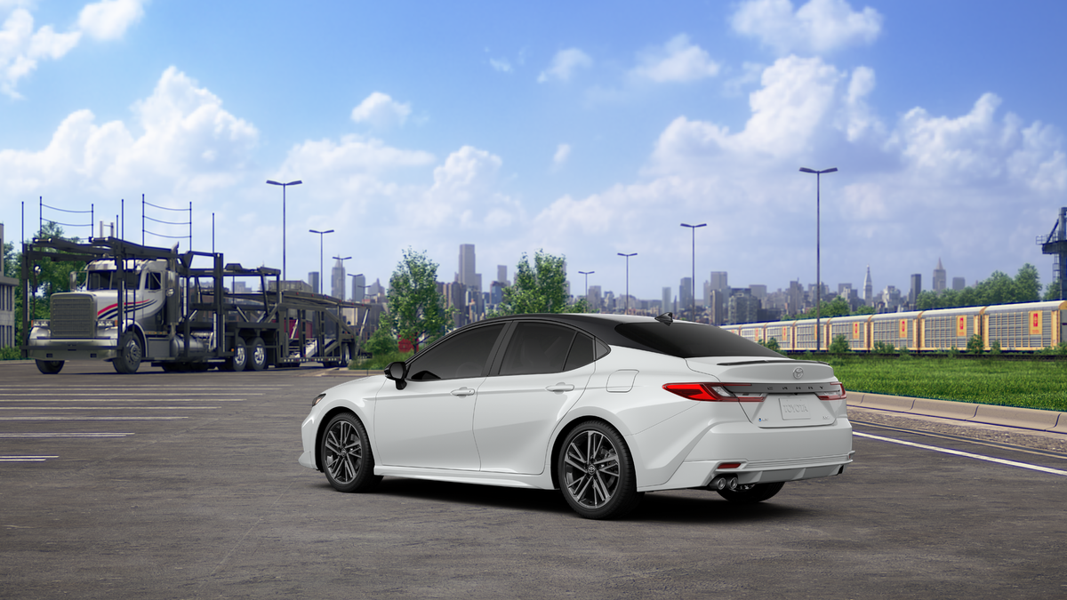 New 2027 Wind Chill Pearl with Midnight Black Metallic roof <sup>1</sup> Toyota  XSE image 8