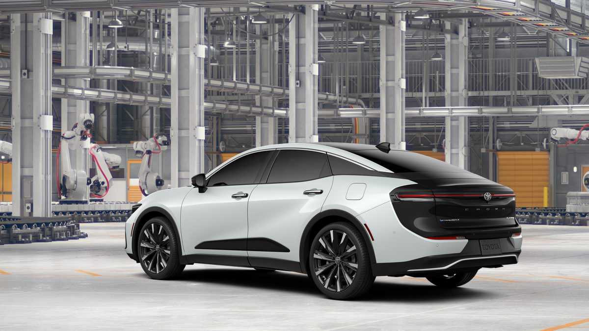 2026 Toyota Crown Platinum photo 6
