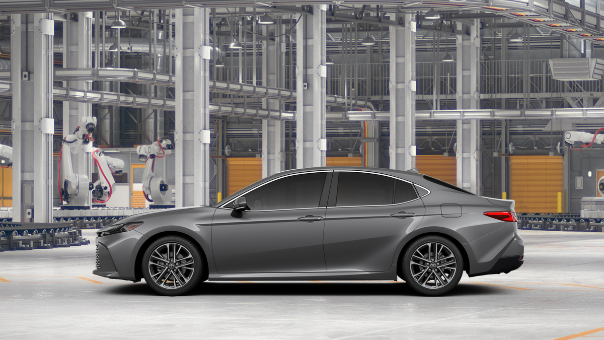 2026 Toyota Camry XLE photo 4