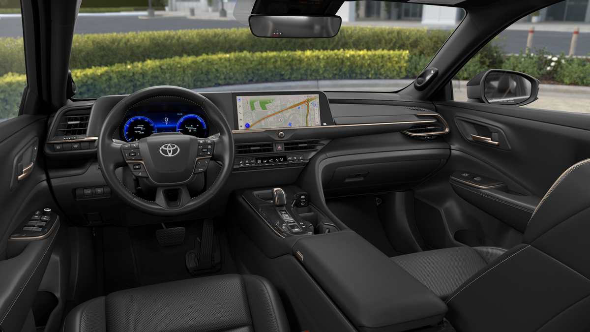 2026 Toyota Crown Limited - Photo 28