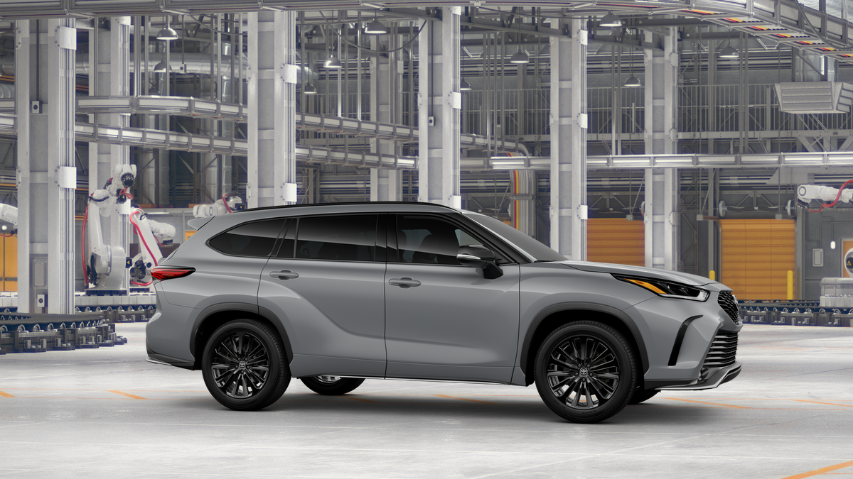 2025 Toyota Highlander XSE photo 13