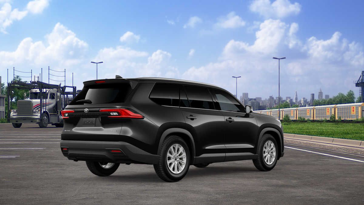2026 Toyota Highlander Hybrid XLE photo 10