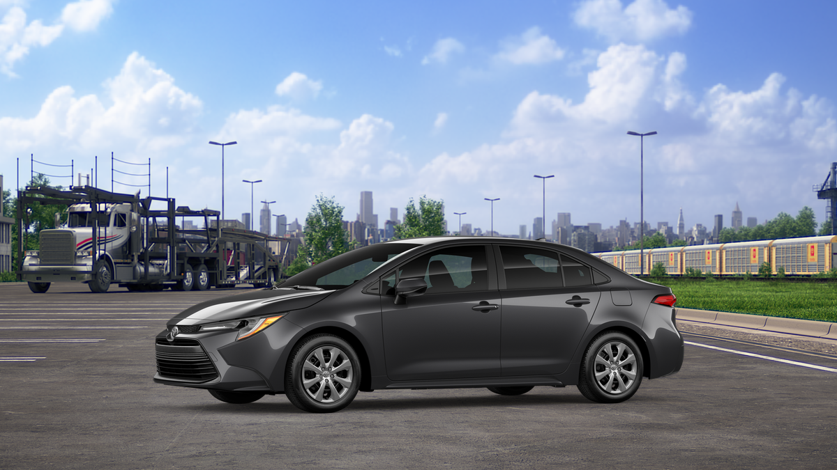 2026 Toyota Corolla LE photo 5
