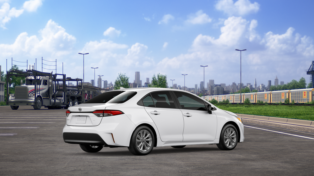 2026 Toyota Corolla LE photo 10
