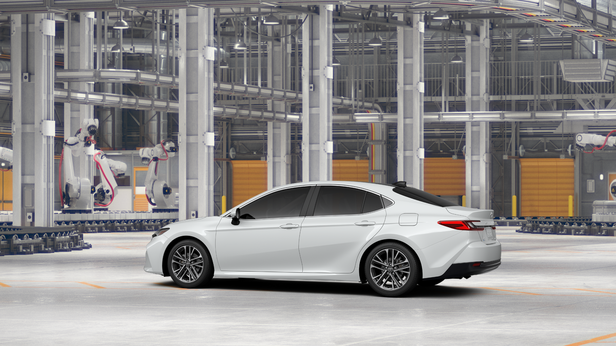 New 2027 Wind Chill Pearl <sup>1</sup> Toyota  XLE AWD image 15