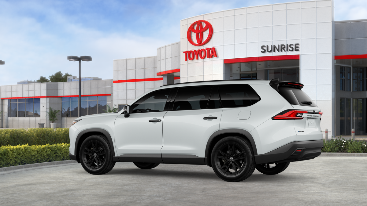 New 2026 Toyota Grand Highlander Hybrid SUV