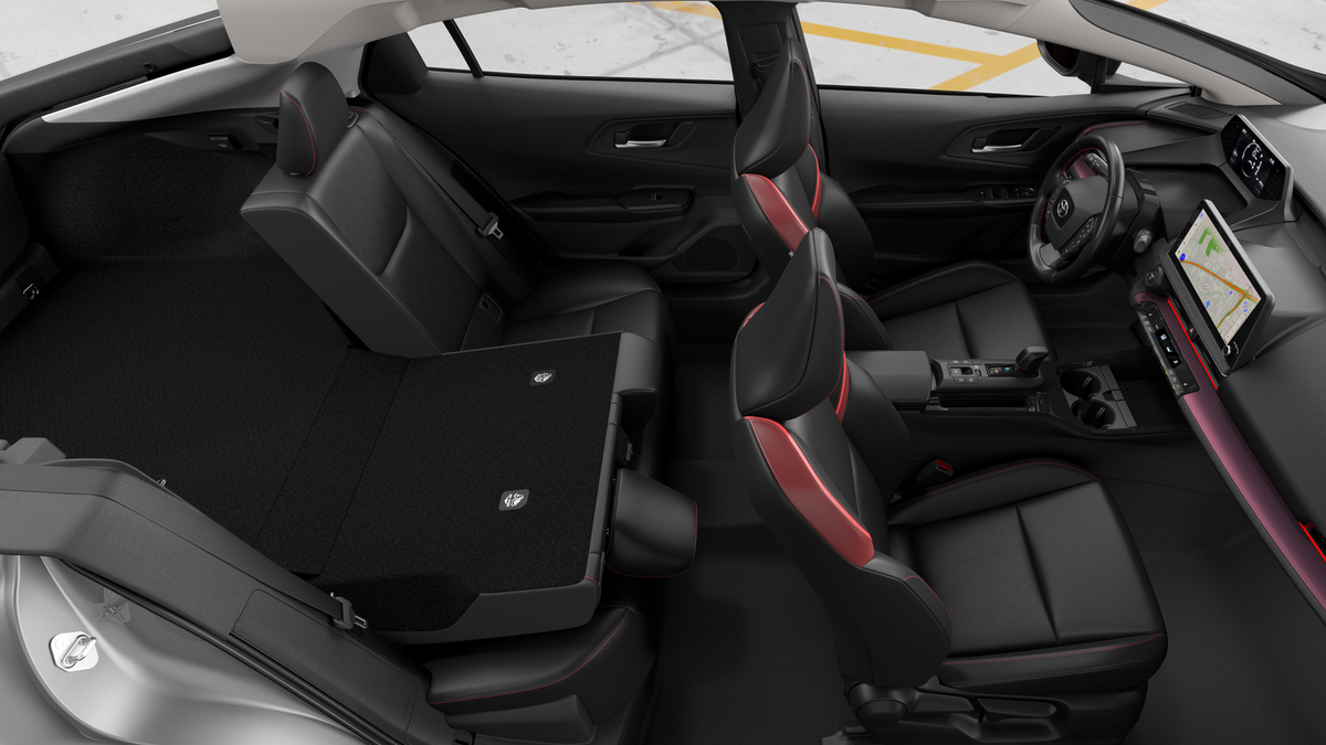 2026 Toyota Prius Plug-in Hybrid XSE photo 21