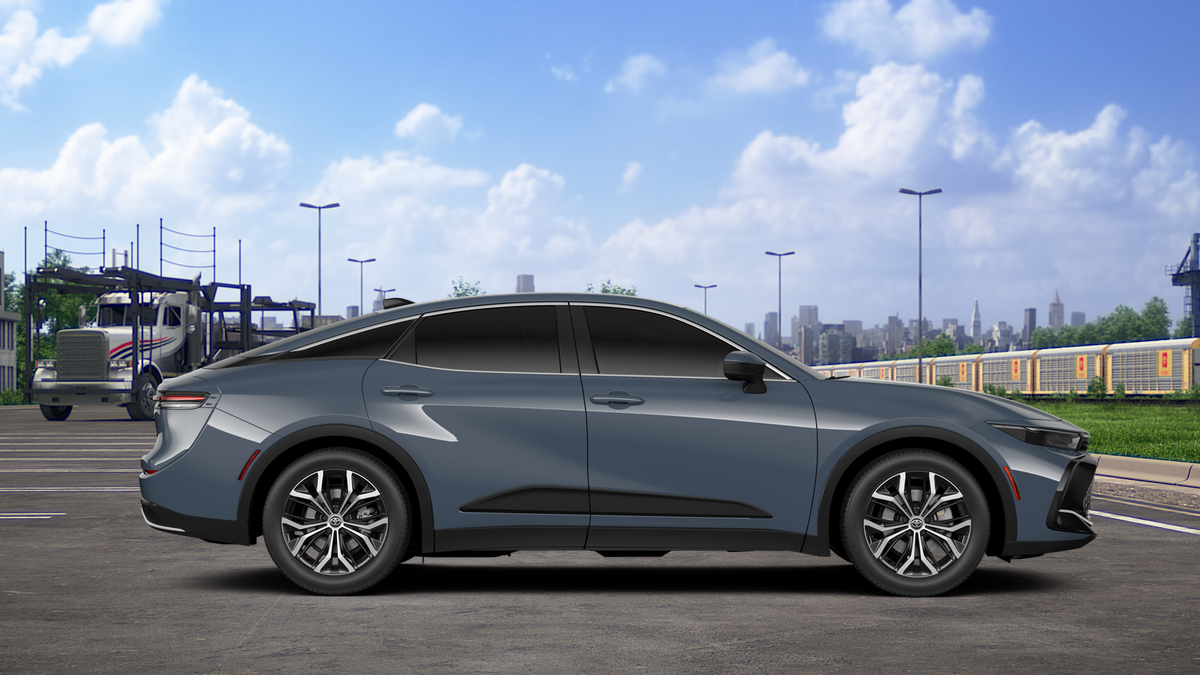 2026 Toyota Crown XLE photo 11