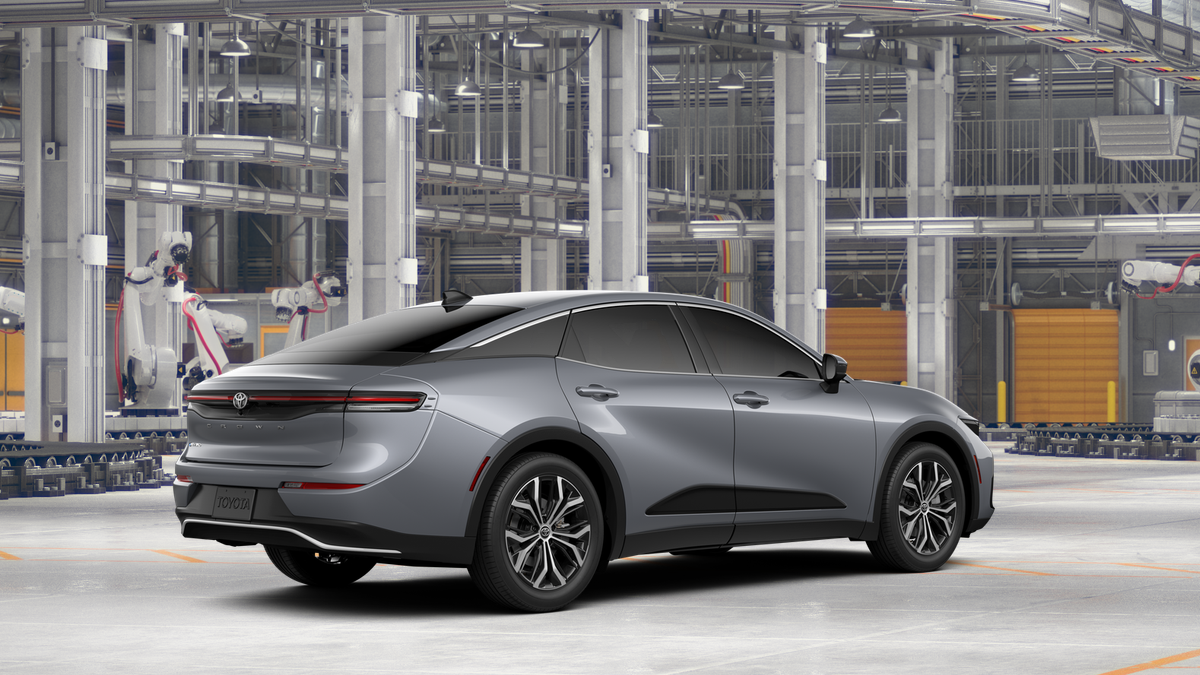 2026 Toyota Crown XLE photo 10