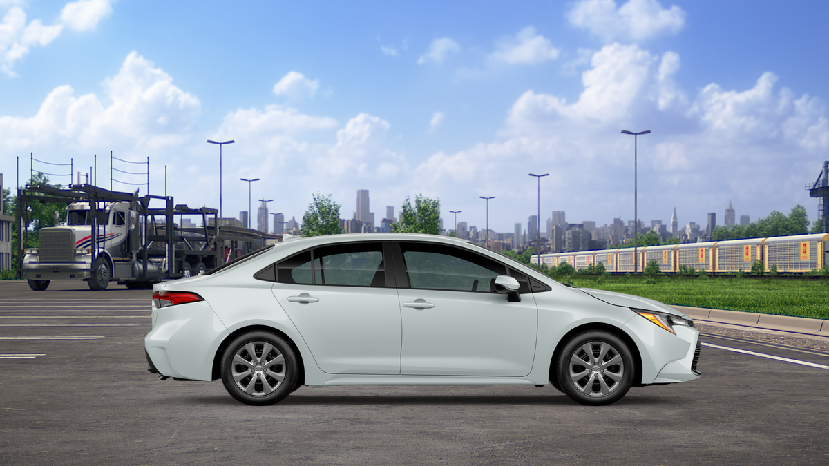 2026 Toyota Corolla LE photo 12