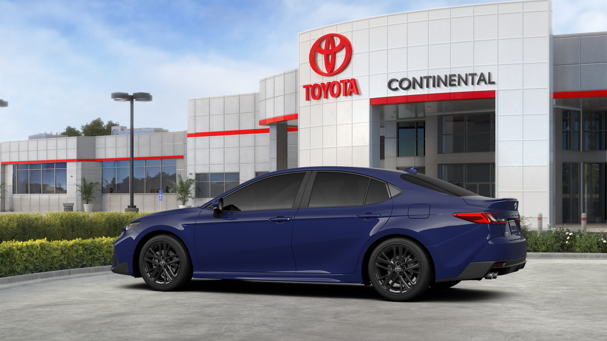 Camry SE 2.5L 4-Cyl. Engine All-Wheel Drive [4]