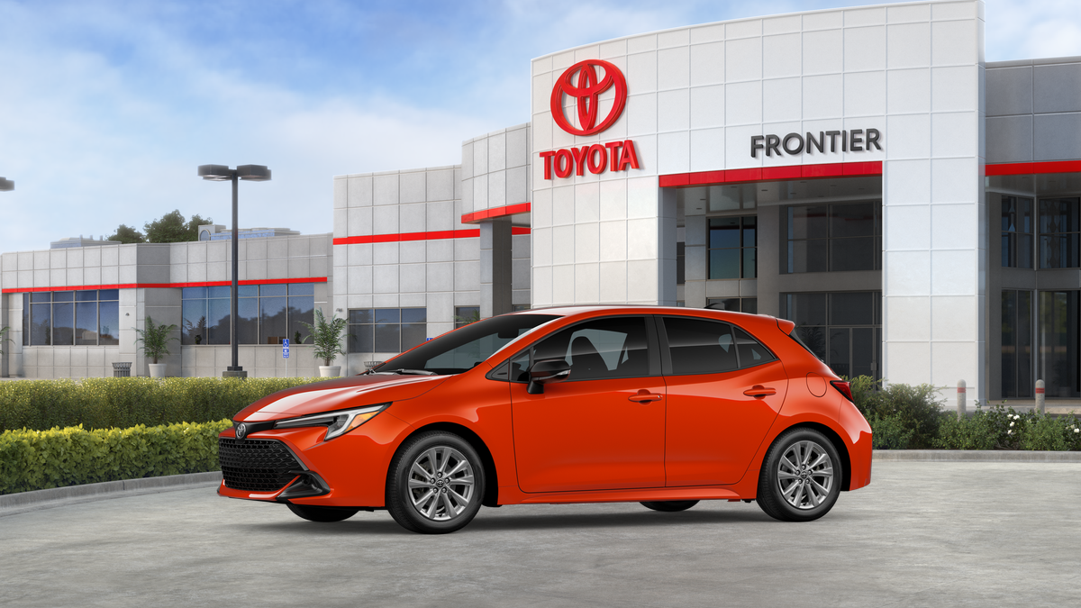 Corolla Hatchback SE 2.0L 4-Cyl. Engine Front-Wheel Drive [2]