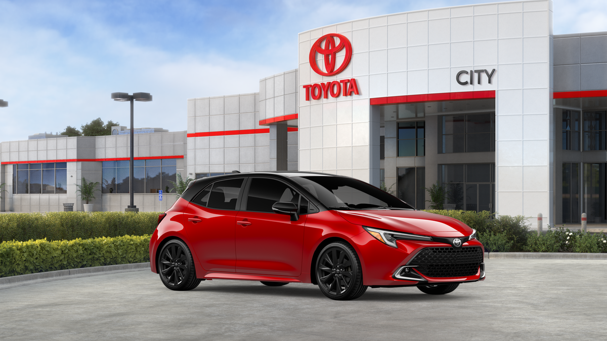 New 2027 Finish Line Red with Black roof <sup>1</sup> Toyota  XSE image 16