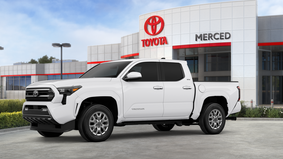 2026 Toyota Tacoma SR5 Double Cab photo 2