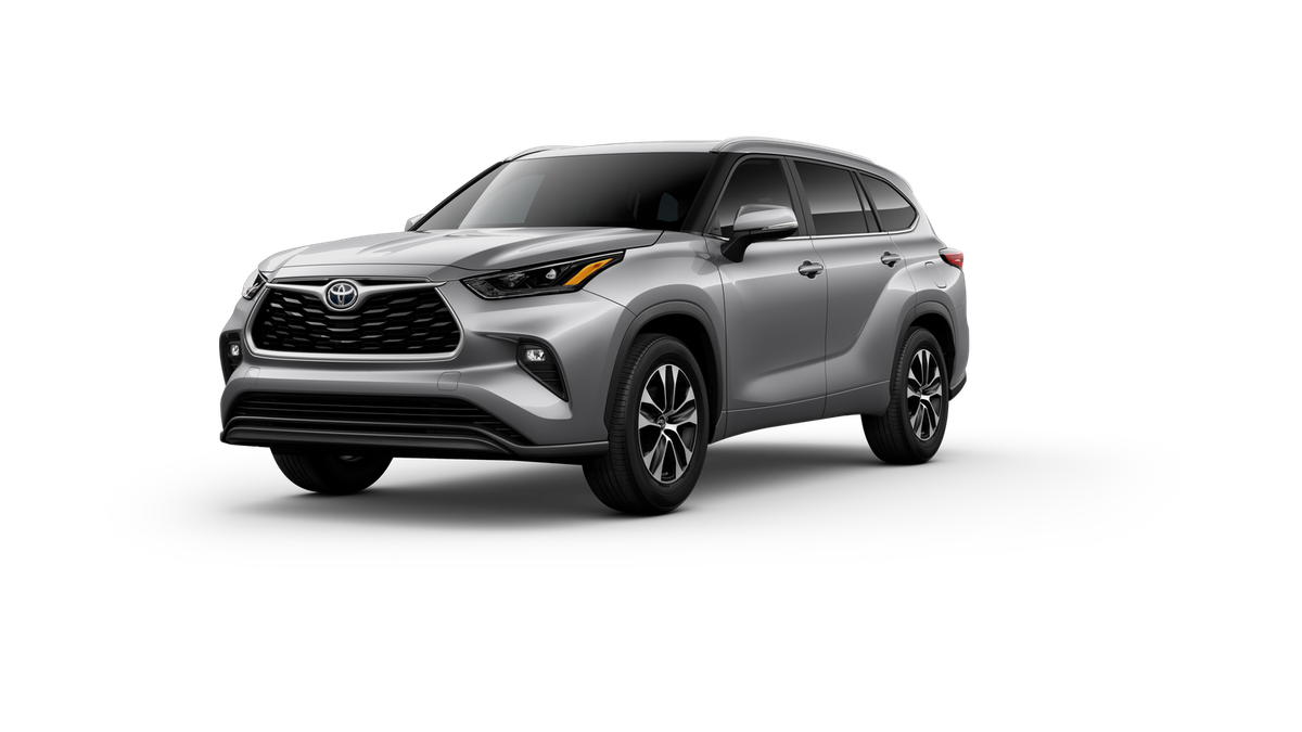 2025 Toyota Highlander XLE's photo
