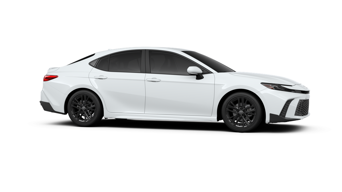 2025 Toyota Camry SE photo 14
