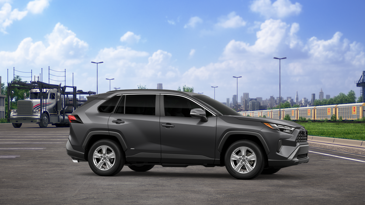 2025 Toyota RAV4 Hybrid XLE photo 13