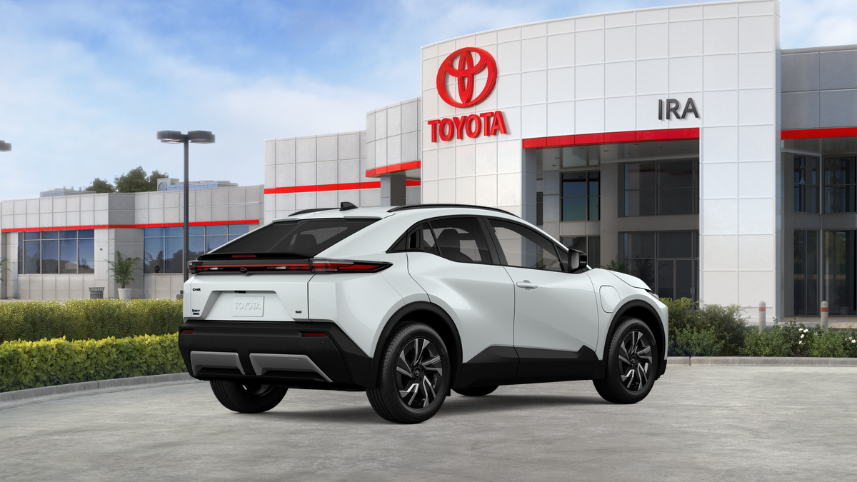 New 2026 Wind Chill Pearl <sup>1</sup> Toyota  SE image 12