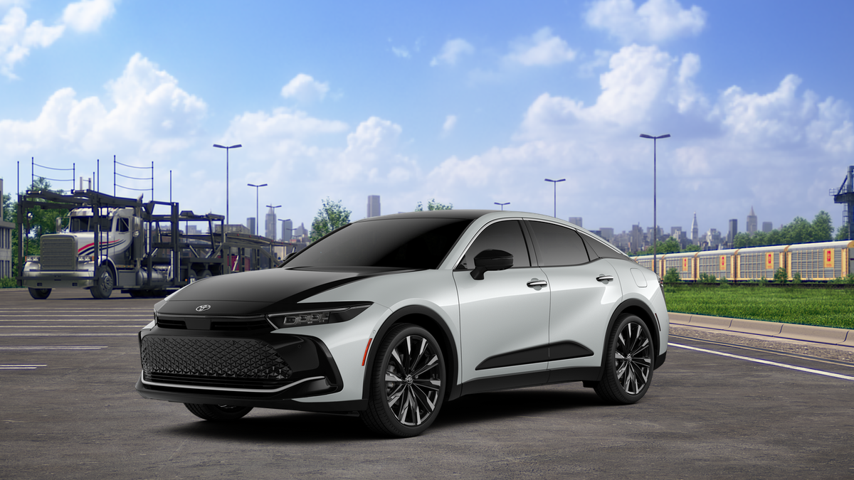 2026 Toyota Crown Platinum's photo