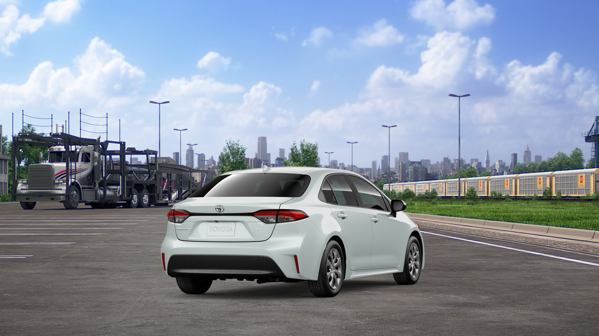 2026 Toyota Corolla LE photo 11