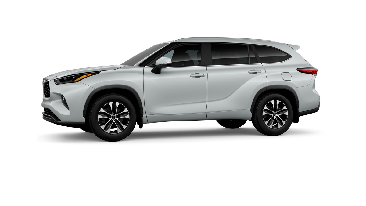 Certified Used 2026 Beige Toyota XLE image 3