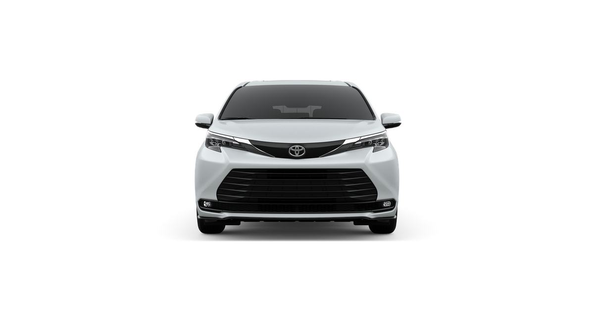 2026 Toyota Sienna XLE's photo