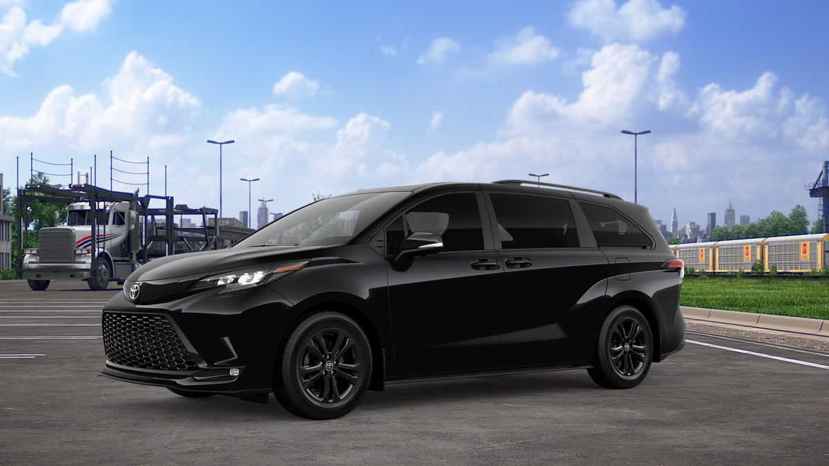 2026 Toyota Sienna XSE photo 4