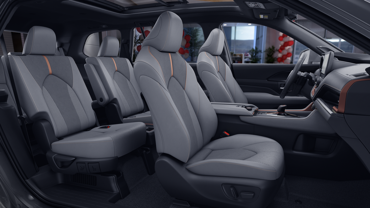 New 2026 Toyota Grand Highlander Hybrid SUV