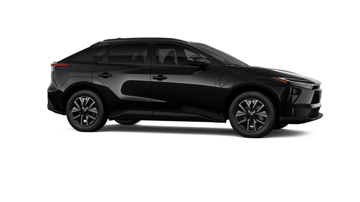 New 2026 Midnight Black Metallic Toyota  XLE image 38